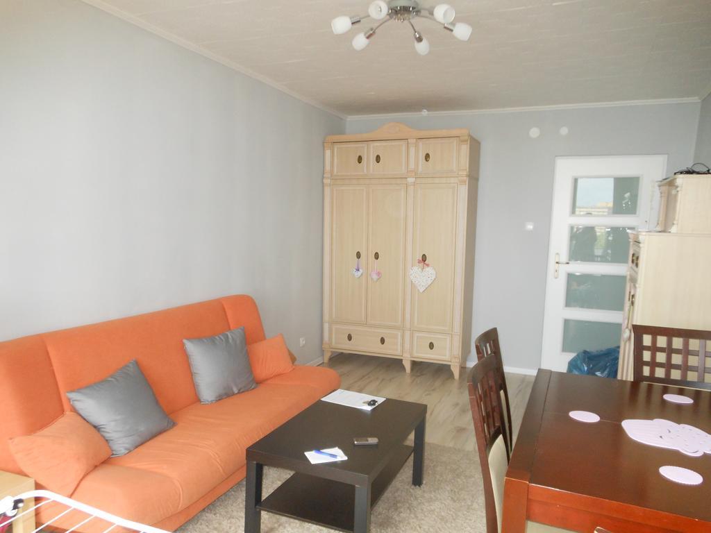 Apartament Obroncow Wybrzeza Apartment Gdansk Room photo