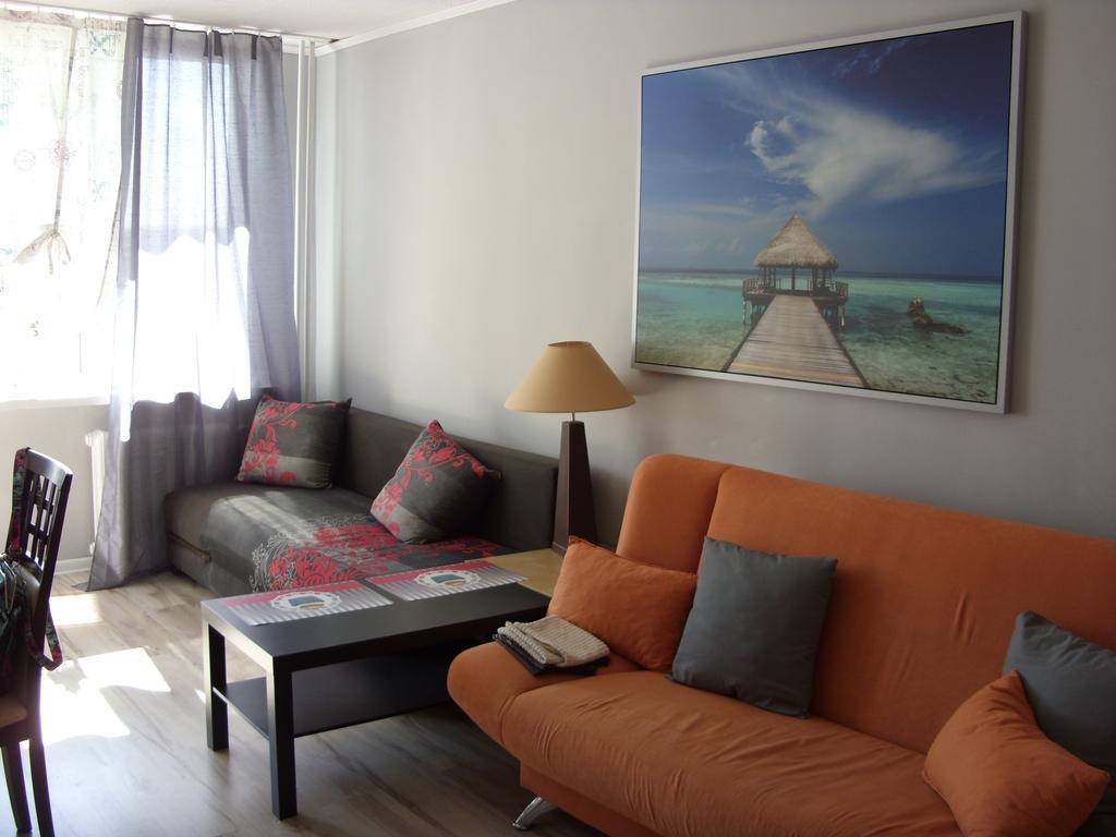 Apartament Obroncow Wybrzeza Apartment Gdansk Room photo